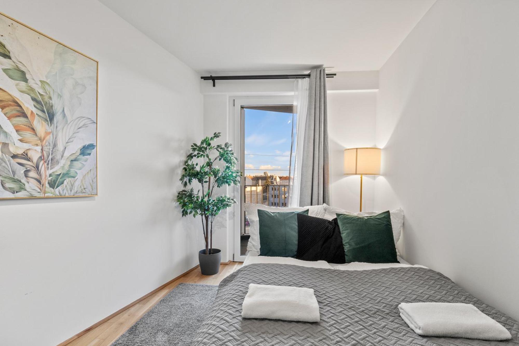 Balcony Apartment I 50 M² I Near City Center Vienna Luaran gambar