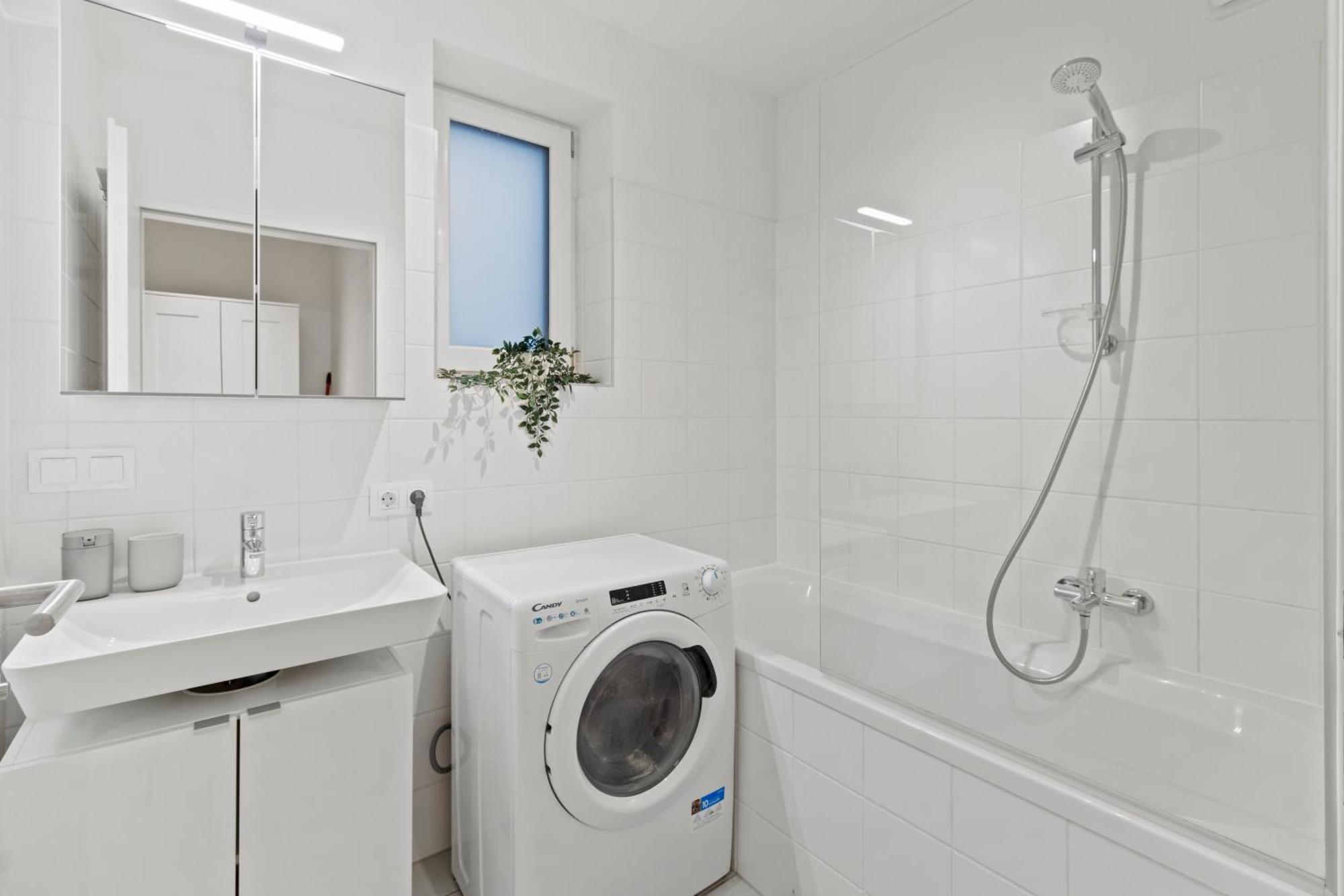 Balcony Apartment I 50 M² I Near City Center Vienna Luaran gambar